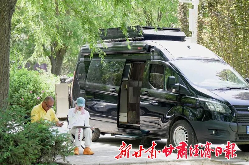 Yes (二版) 从“过境驿站”到“旅居(48971731)-20260701084358 图片