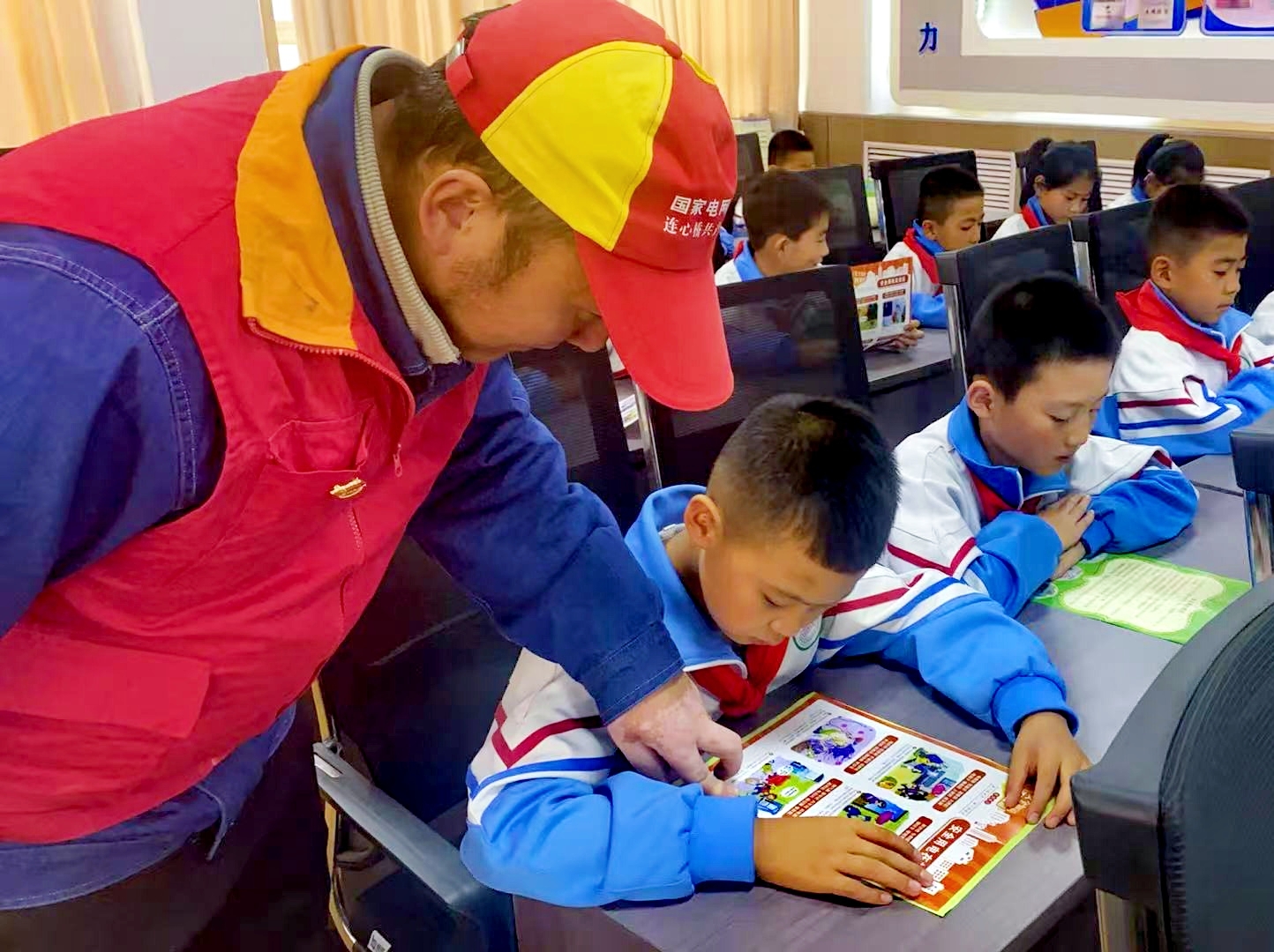 安全用电进校园 用心护航“开学季”