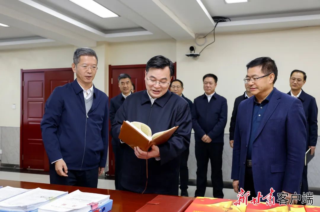 胡昌升在有关单位调研时强调:胸怀“国之大者”扛牢政治责任 努力以一域之为服务全局发展
