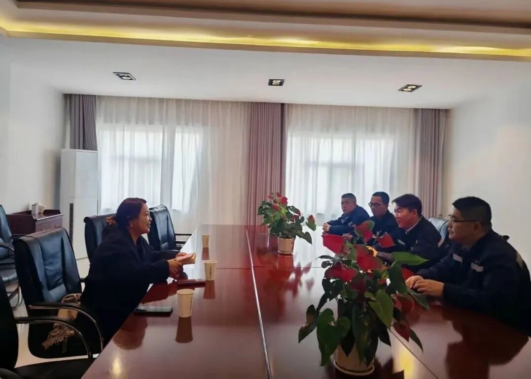 高新区党工委开展春节走访慰问活动