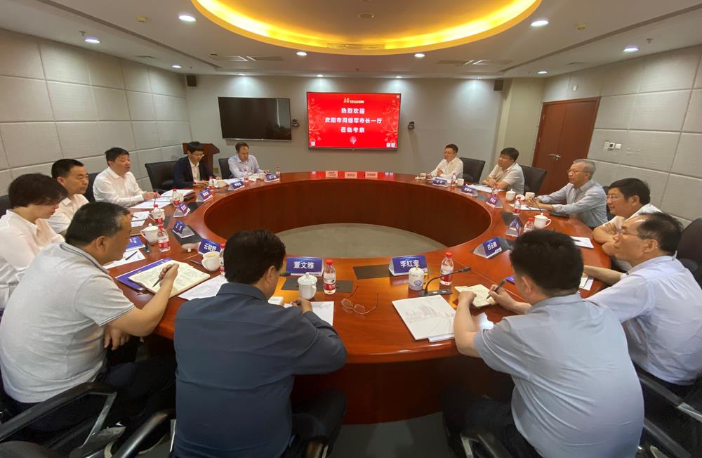 周继军赴北京泰豪公司和龙芯中科公司考察招商 签署战略合作协议