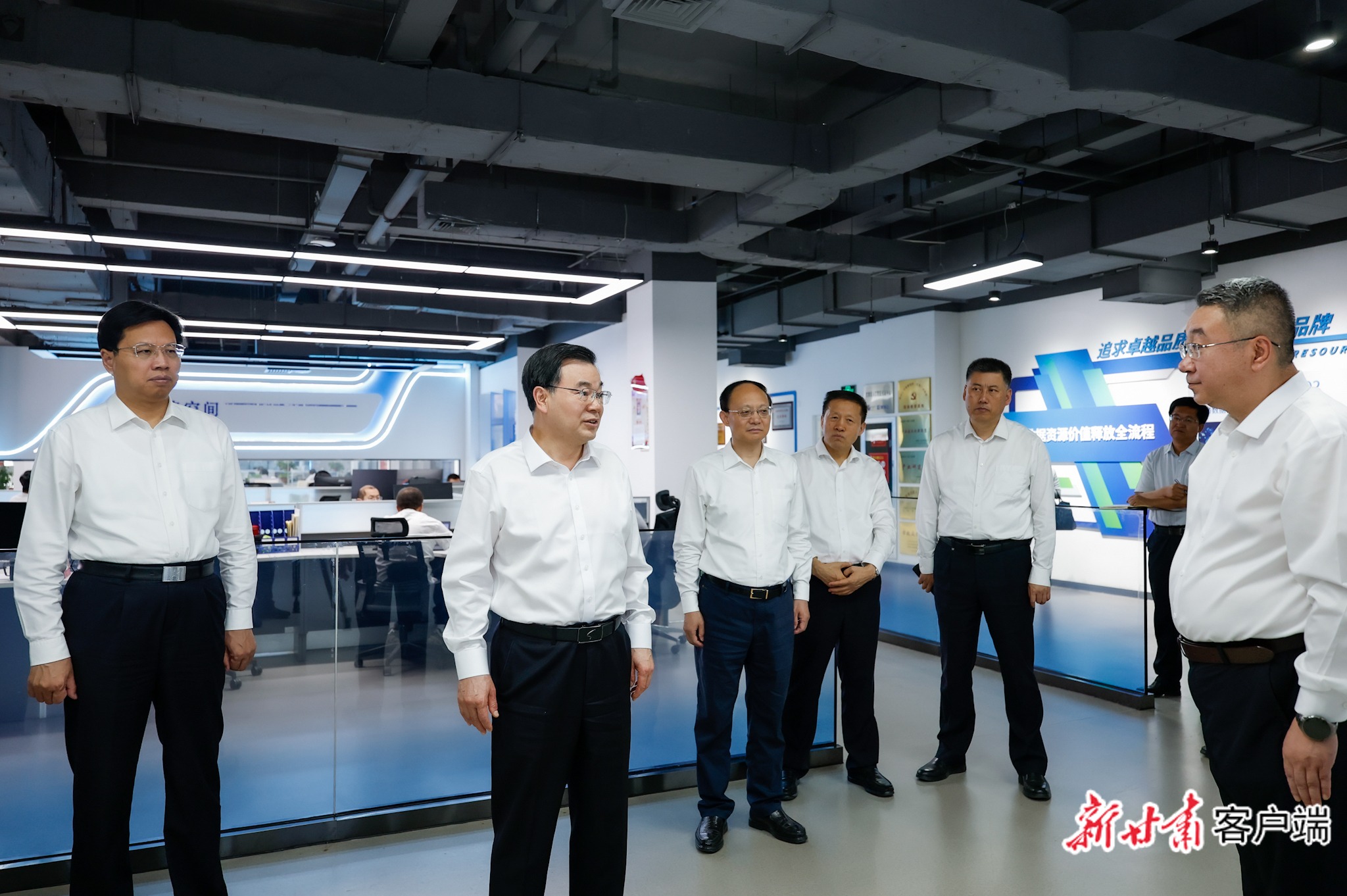 胡昌升调研国资国企改革工作